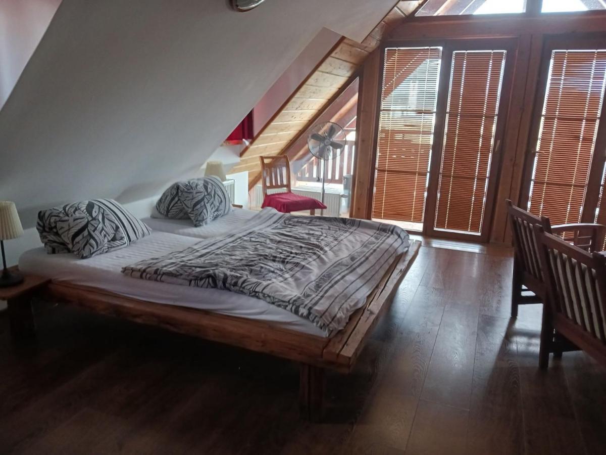 Hotel Leyla Фримбурк Екстериор снимка