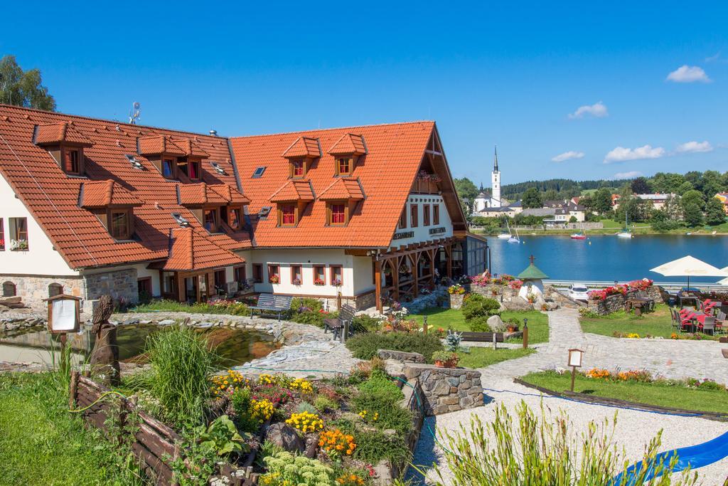 Hotel Leyla Фримбурк Екстериор снимка