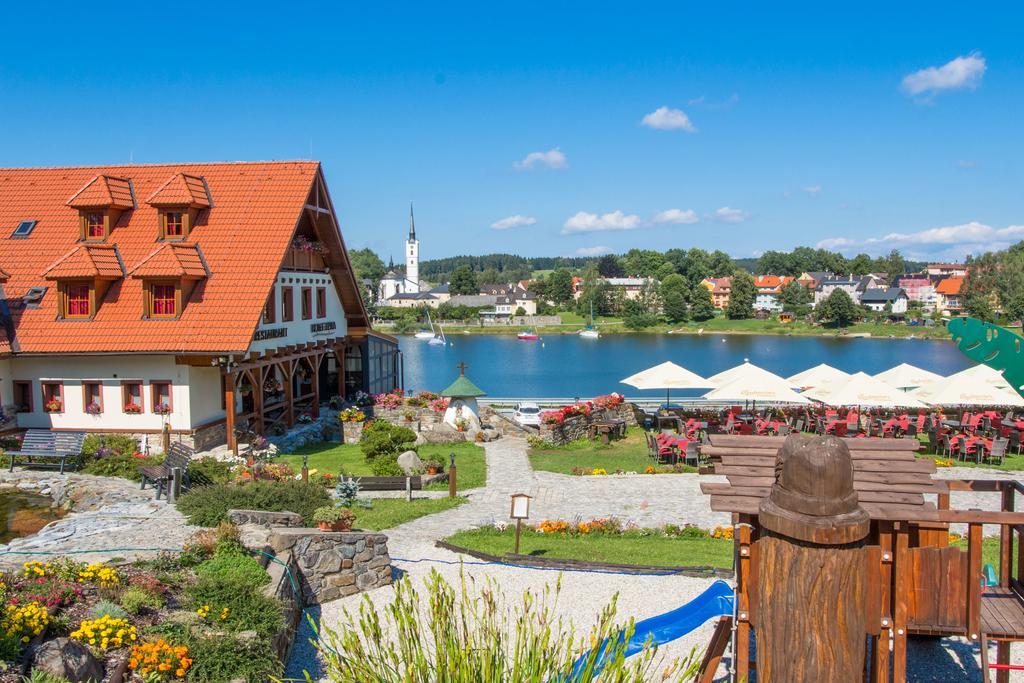 Hotel Leyla Фримбурк Екстериор снимка