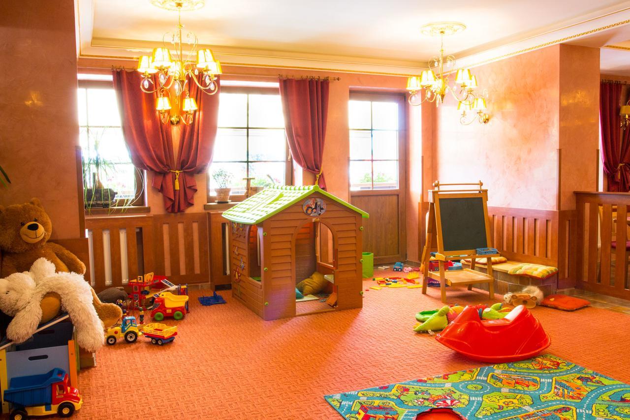 Hotel Leyla Фримбурк Екстериор снимка